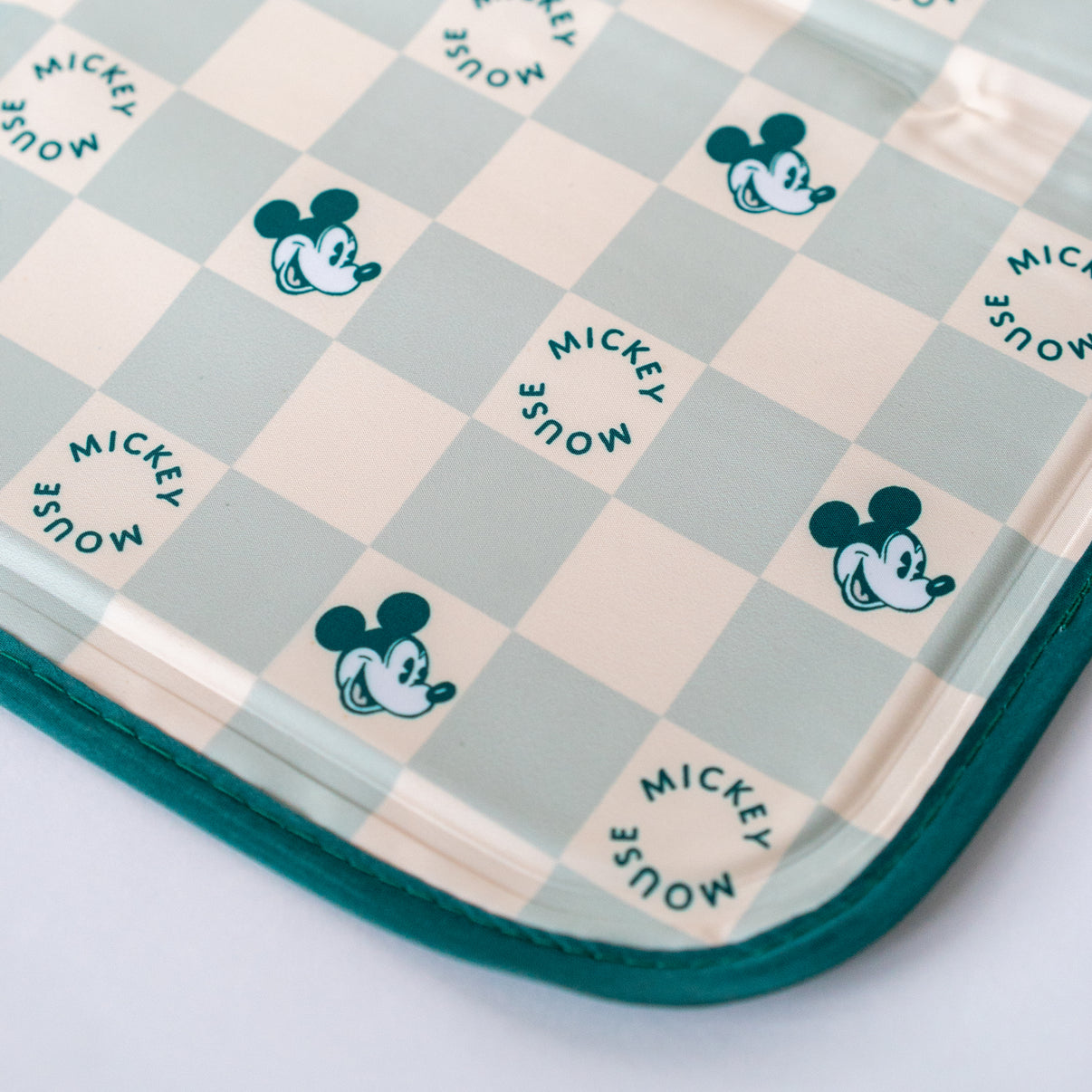 Disney Mickey Mouse Cool Pet Pad-XL-