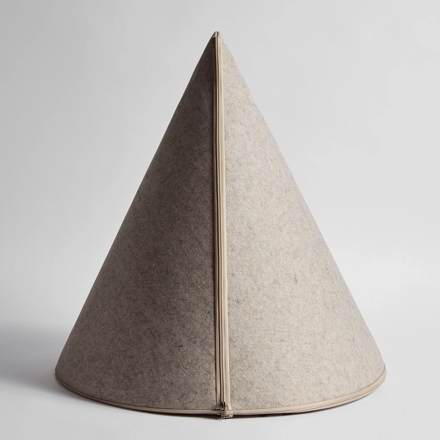 Nooee Pet Cave Harry (XXL) – Cream