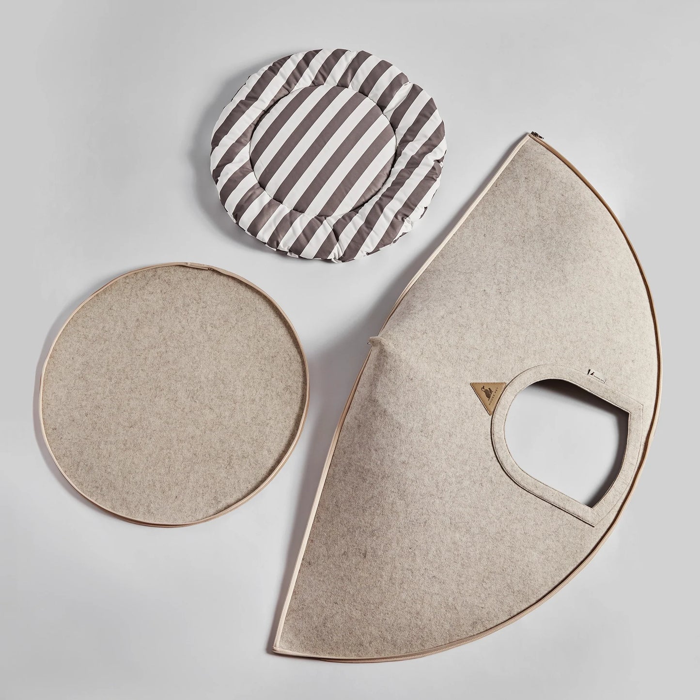 Nooee Pet Cave Lucy (M) – Cream