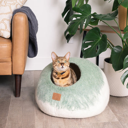 Fuzzy Cove Stripe Design Felted Wool Cat Cave – Round Style Cozy Bed