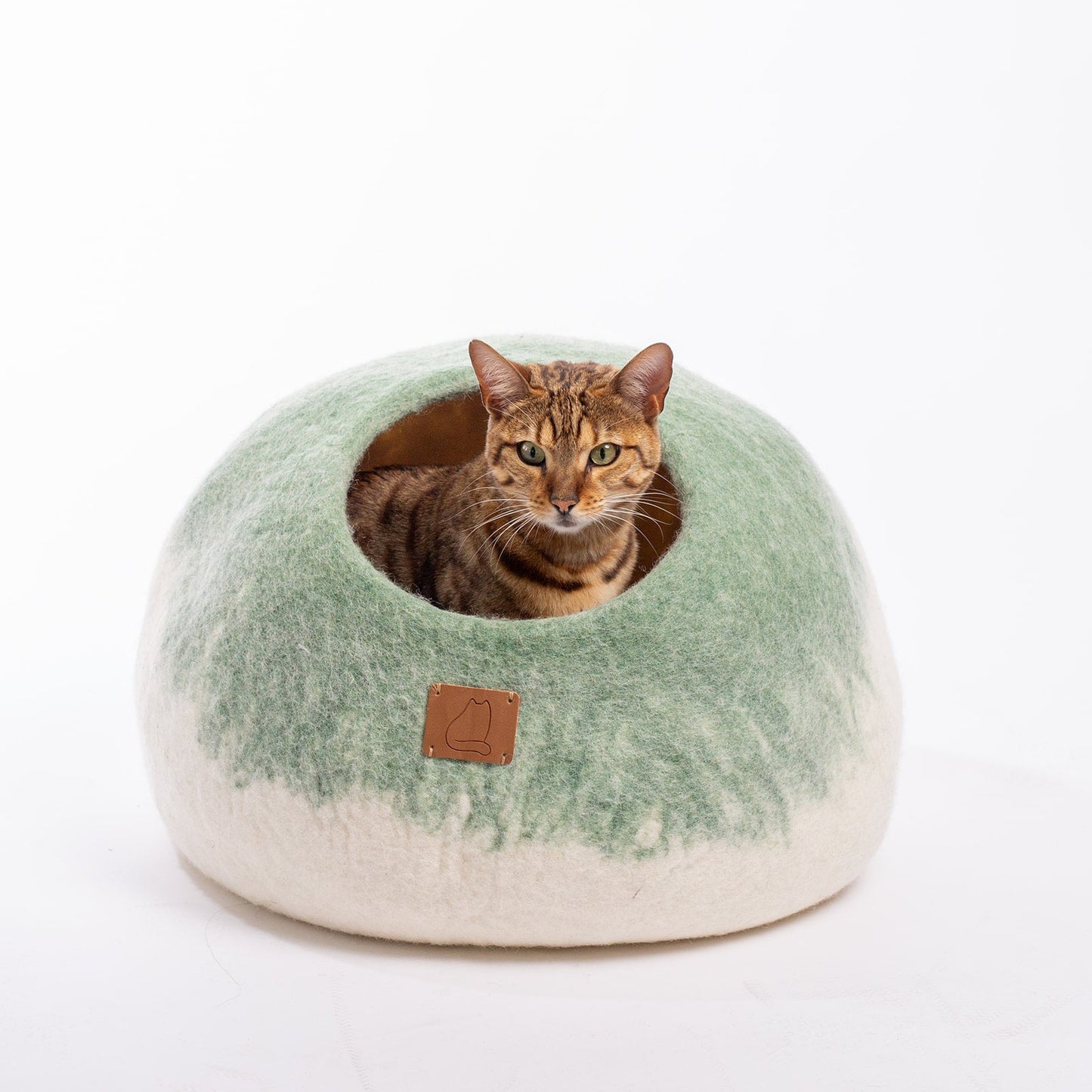 Fuzzy Cove Stripe Design Felted Wool Cat Cave – Round Style Cozy Bed