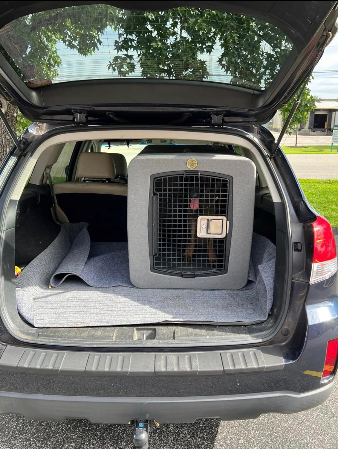 Dakota 283 G3 Large Framed Door Dog Kennel with Dakota Guard Antimicrobial – Coyote Granite & Dark Granite