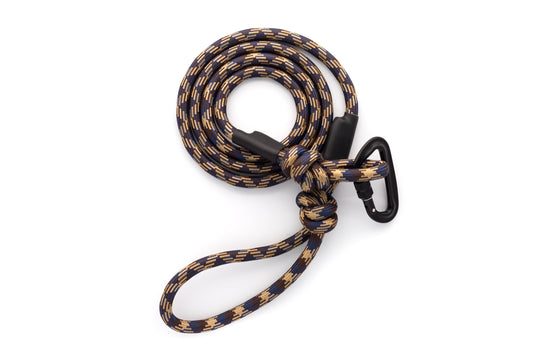 Adventure Style Mountain Argyle Nylon Climbing Rope Dog Leash – Durable Design with Locking Aluminum Carabiner
