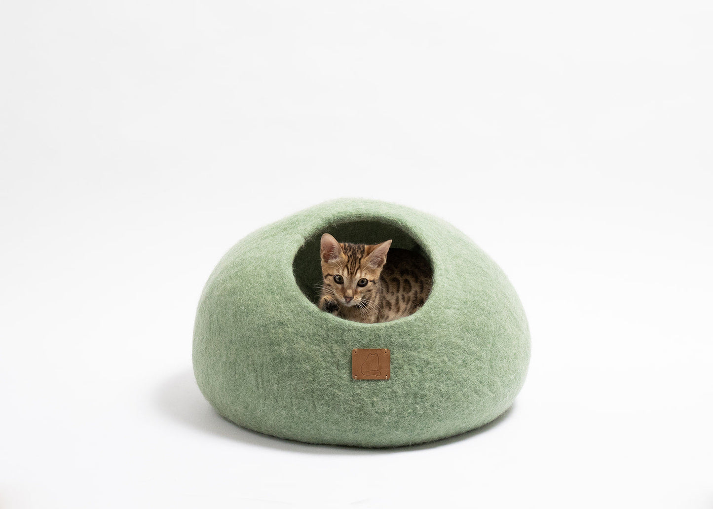 Fuzzy Cove Eucalyptus Green Round Felted Wool Cat Cave – Cozy Enclosed Bed for Cats