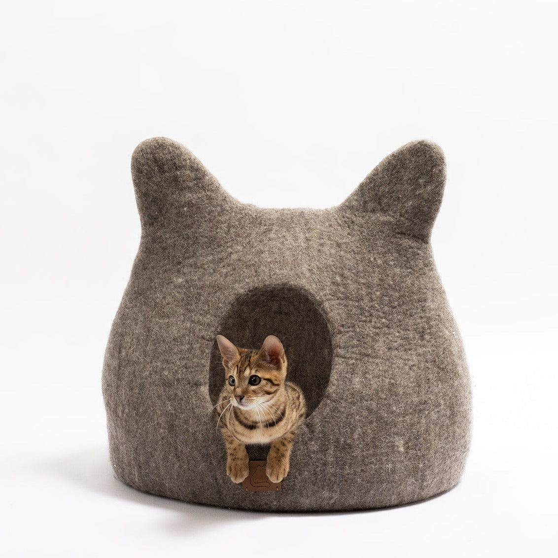 Fuzzy Cove Earth Brown Ear Style Felted Wool Cat Cave – Cozy Peekaboo Bed for Cats