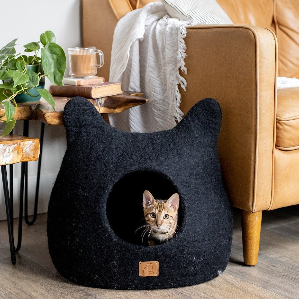 Fuzzy Cove Night Black Ear Style Felted Wool Cat Cave – Handcrafted Peekaboo Cozy Bed for Cats