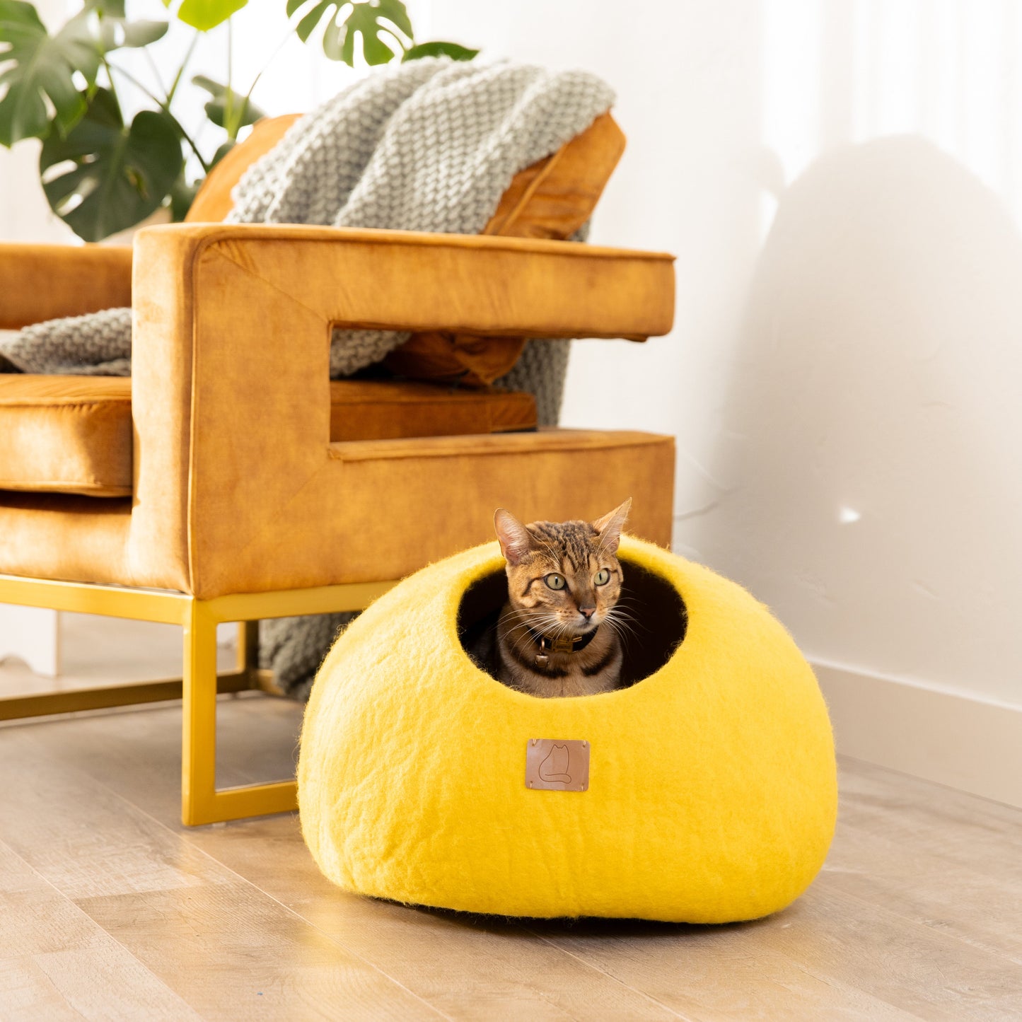 Fuzzy Cove Sunny Yellow Round Style Felted Wool Cat Cave – Cozy Peekaboo Bed for Cats