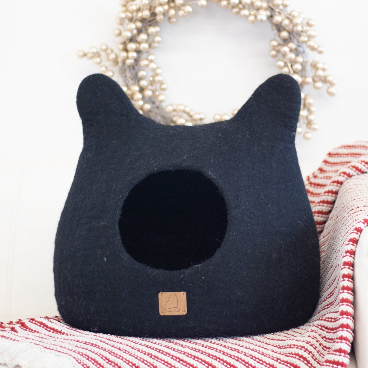 Fuzzy Cove Night Black Ear Style Felted Wool Cat Cave – Handcrafted Peekaboo Cozy Bed for Cats