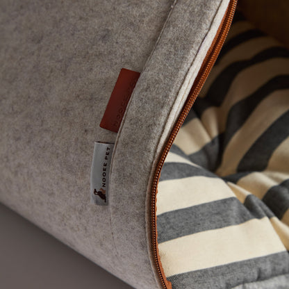 Nooee Pet Nabi Cave – Cream Convertible Pet Bed & Mat for Small Dogs & Cats, Zipper Design with Machine-Washable Cotton Cushion, Fits Pets Up to 5 lbs, 14”H x 20”L x 24”D