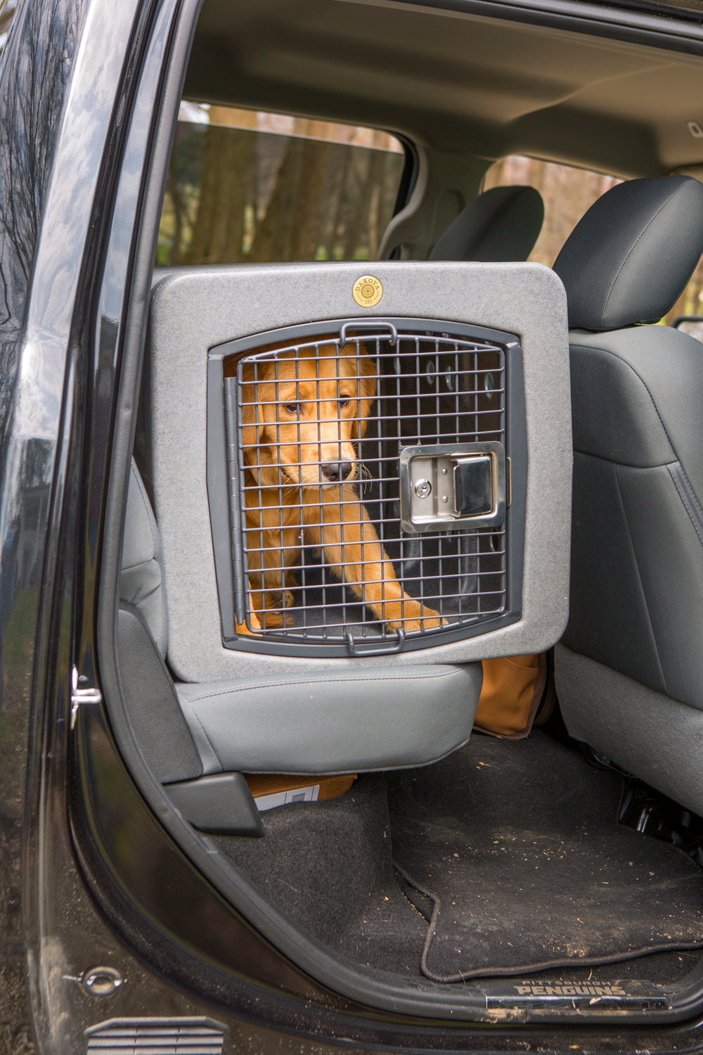 Dakota 283 T1 Dog Kennel – Dark Granite, Small/Medium Crate with Keyed Latch, Rear Handle & Ventilation, 30" x 21.5" x 20"