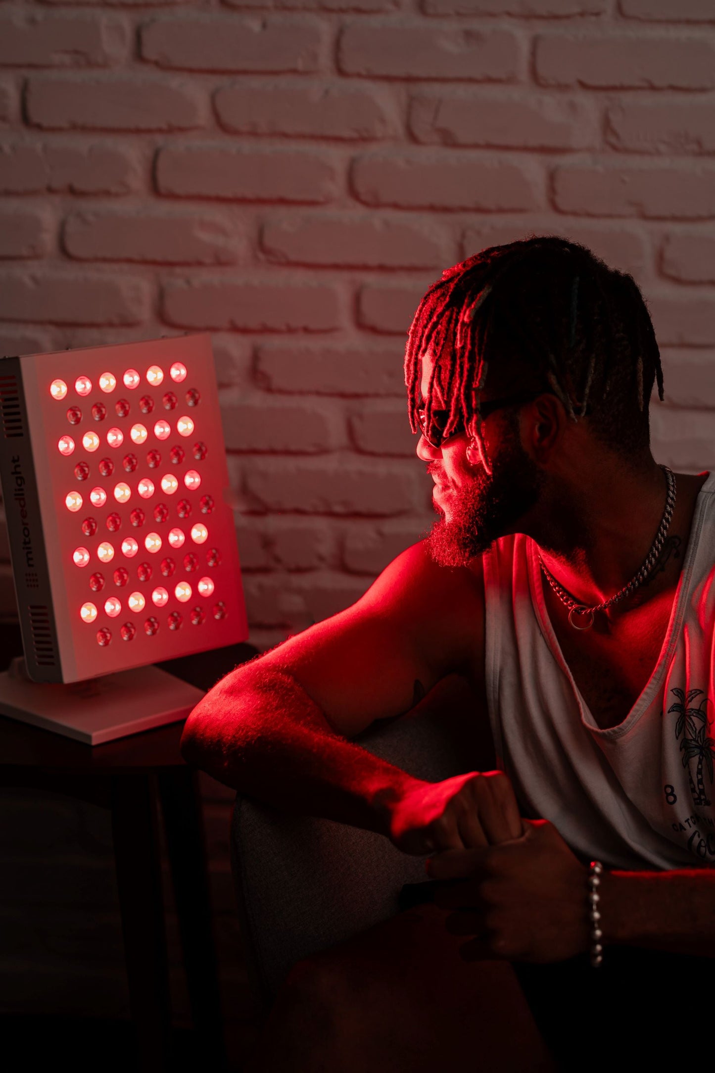 MitoPRO+ v2 Red Light Therapy Panel – Quad-Wavelength Medical-Grade Device