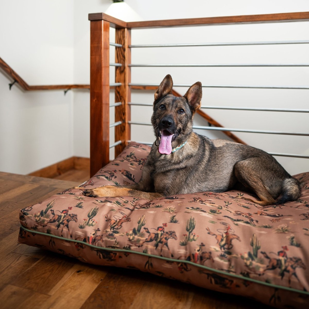 Pendleton All Season Pet Napper | Indoor/Outdoor UV & Water-Resistant Dog Bed with Washable Cover