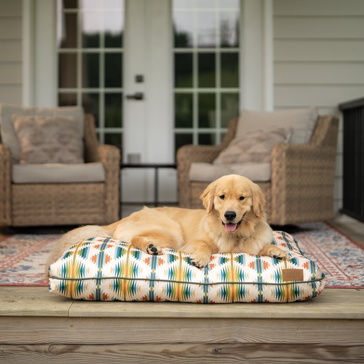 Pendleton All Season Pet Napper | Indoor/Outdoor UV & Water-Resistant Dog Bed with Washable Cover